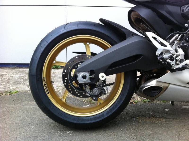 OZ Motorbike Piega Forged Aluminum Wheel Set: Ducati Panigale 899-959