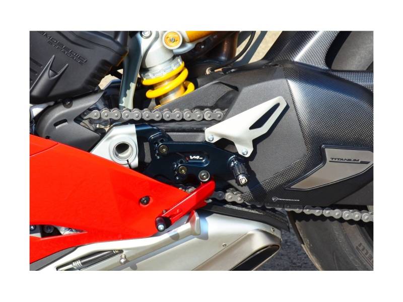 Ducabike Rear Sets Ducati Panigale V4, Black [Fixed foot pegs]