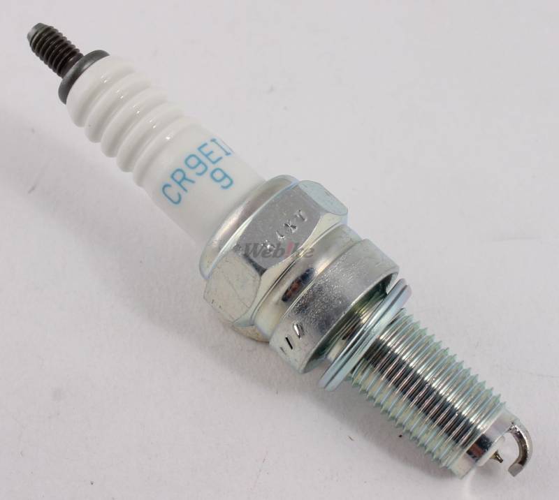 NGK Iridium IX Spark Plug: Kawasaki Z900RS, Cafe '18+