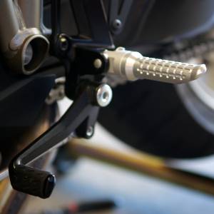 FPS-00021-SILVER Oberon Performance Ducati Front/Rider Studded Foot Pegs