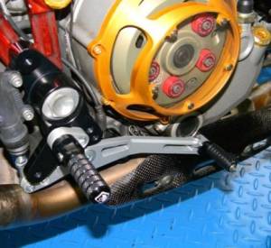 Ducabike - Ducabike Billet Rearsets: Hypermotard 1100/1100 EVO, MTS 620/1000/1100 [Folding Pegs/CF Heel Guards] - Image 9